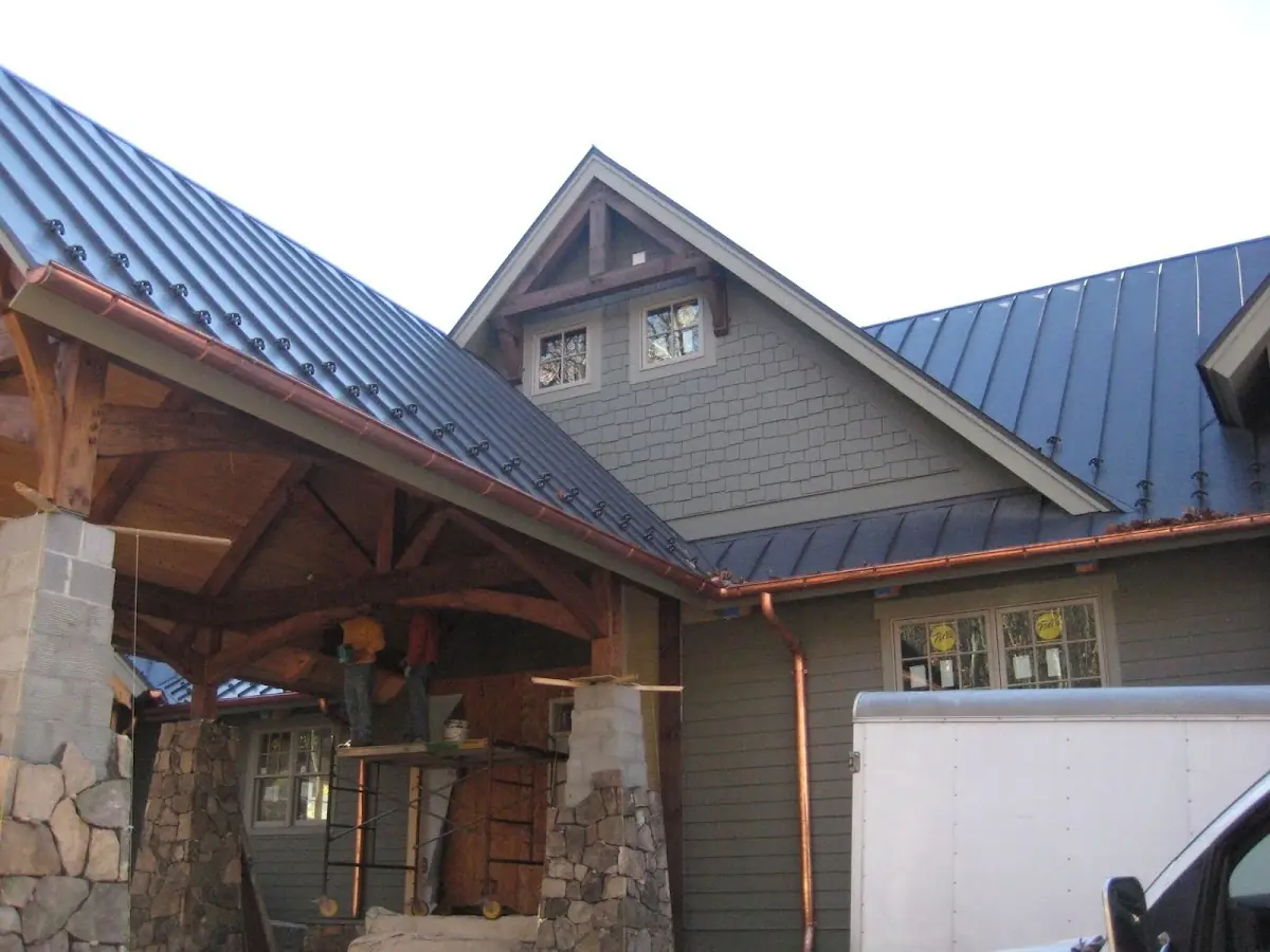 Craftsman Roofing team delivering quality roofing work in Changewater